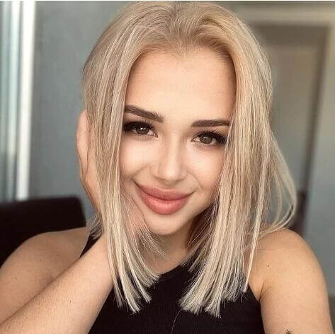 Featured Creator Retro Pinup